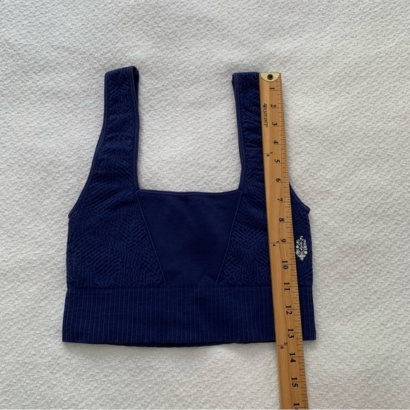 Free People Movement Good Karma Tile Textured two piece leggings and bra set - Picture 13 of 16